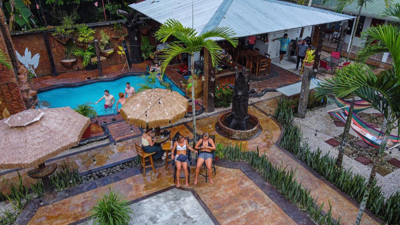 Arenal Poshpacker Hostel La Fortuna Exterior photo